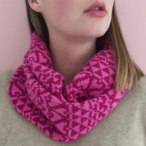 Ladies Snood - Heart - Little Knitted Stars